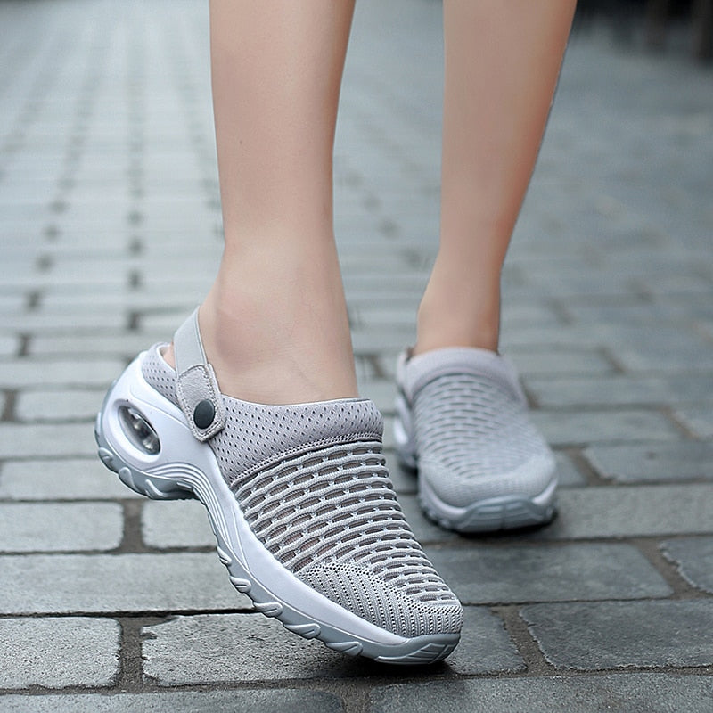 Women Slip-on Shoes - Casual Beach Sandals Non-slip with Mesh