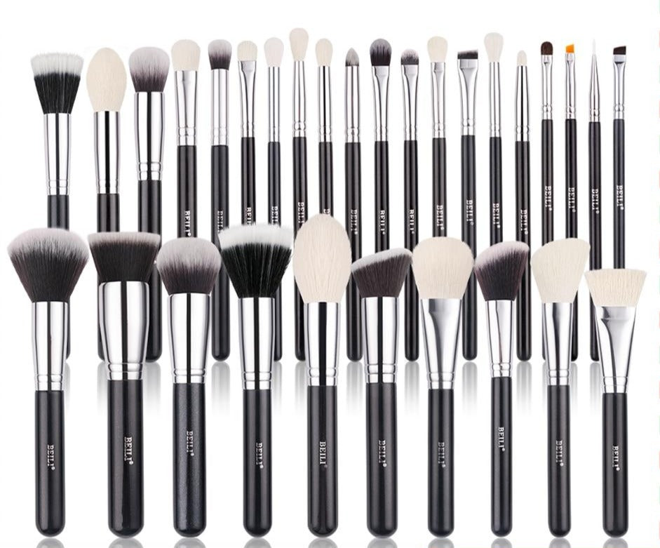 Makeup brushes set Natural goat hair - Black