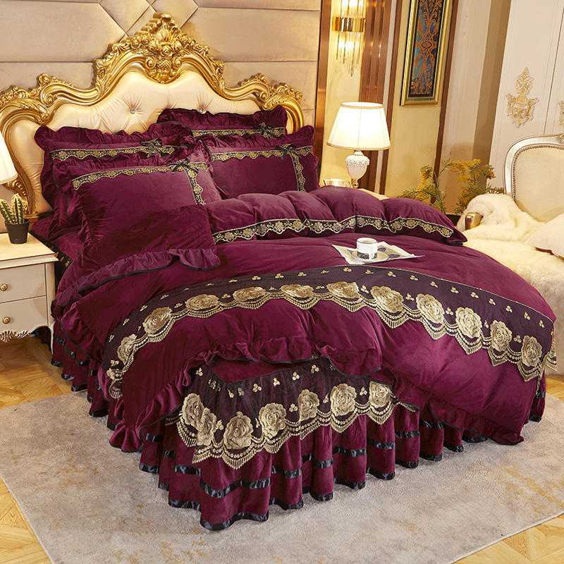 NEW: A True Princess Style Lace Bedding Set Queen or King 3 Piece Set