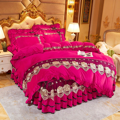 NEW: A True Princess Style Lace Bedding Set Queen or King 3 Piece Set