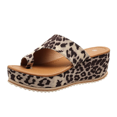 644074773-1