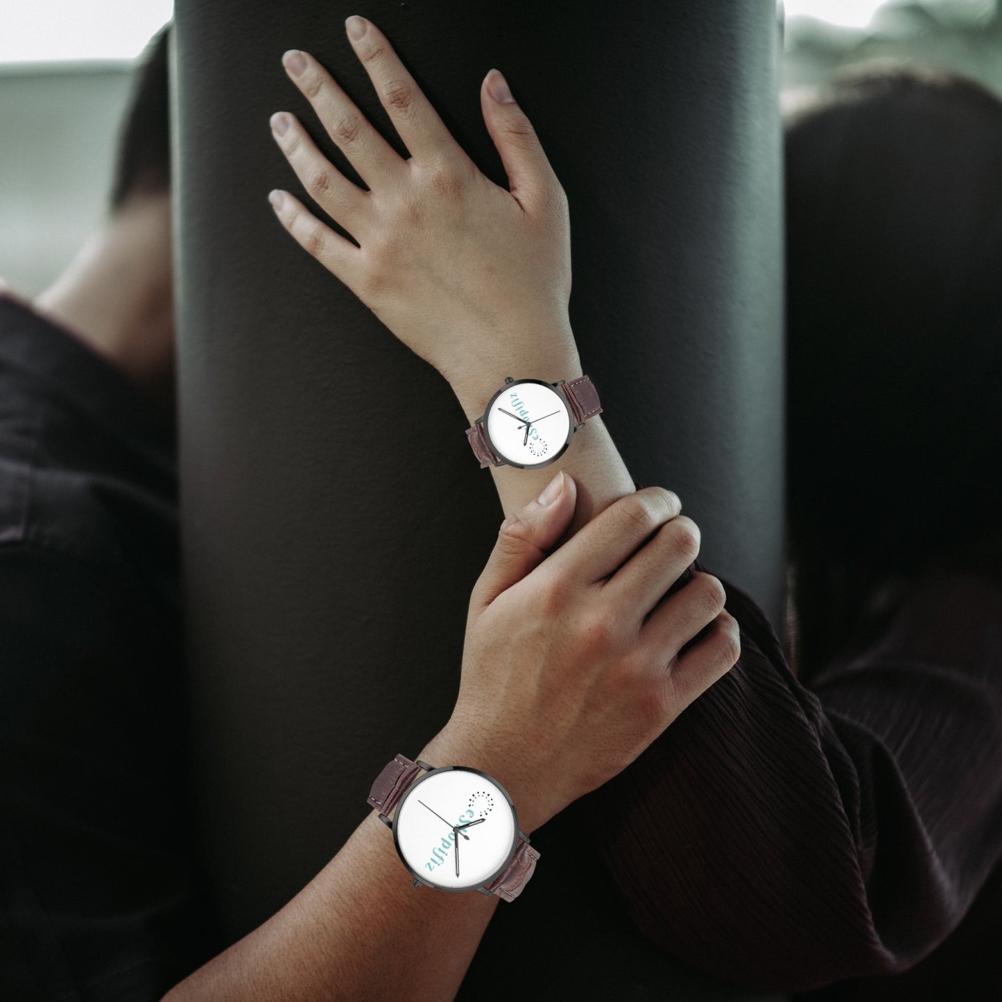 Exclusive to eShopifiz - Plain face Quartz watch