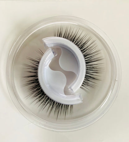 Self Adhesive Lashes - No Glue No Eyeliner