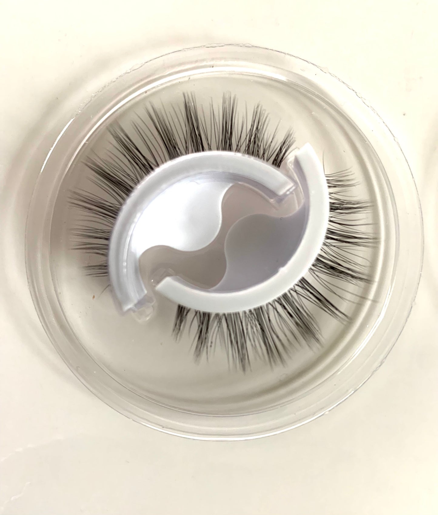 Self Adhesive Lashes - No Glue No Eyeliner