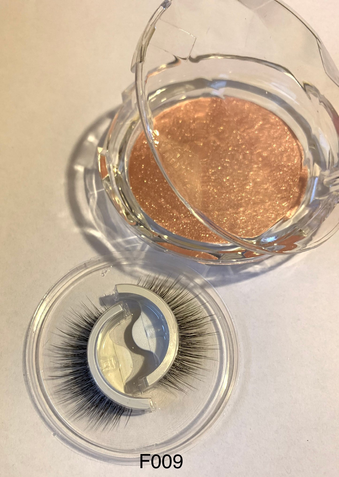 Self Adhesive Lashes - No Glue No Eyeliner