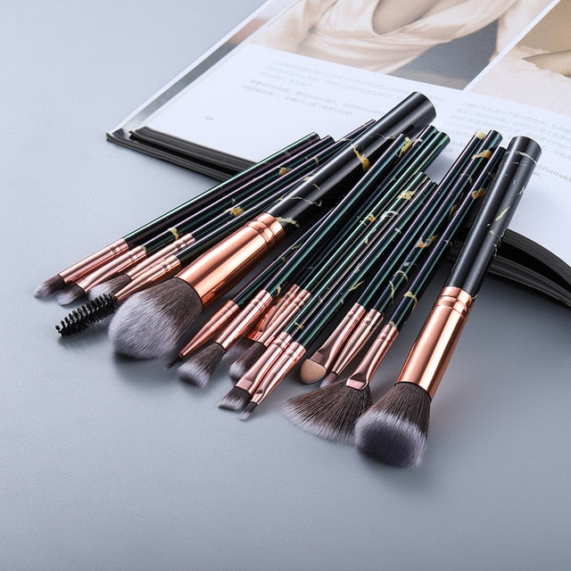 Makeup Brushes Travel Size Sets - Plastic Handle